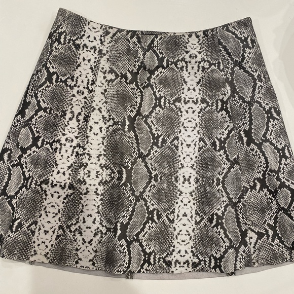 Genuine lamb LEATHER snakeskin print skirt VEDA Sz S - Picture 5 of 7